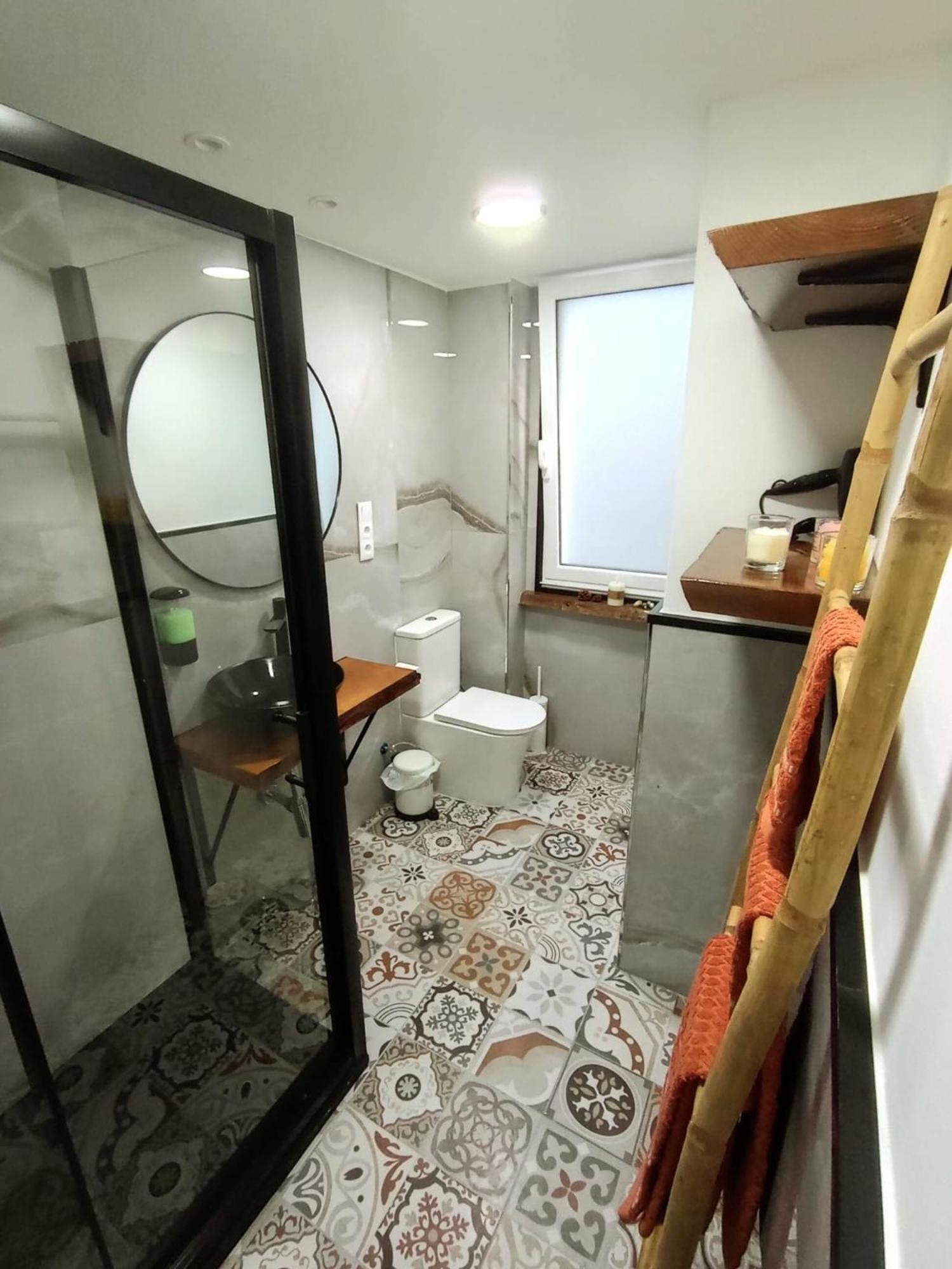 Piso A 100 Metros Del Camino Portugues Apartament