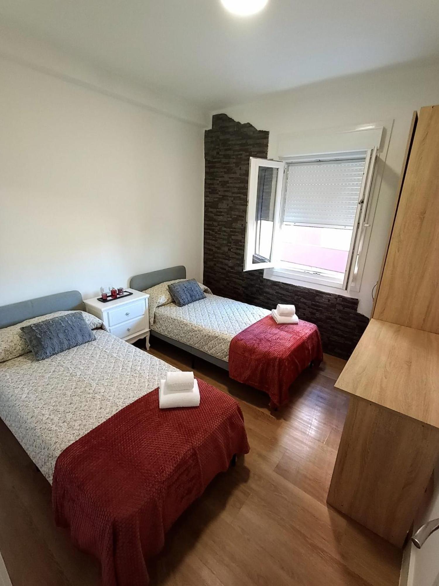 Piso A 100 Metros Del Camino Portugues Apartament *
